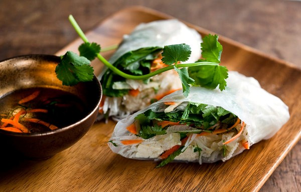 Vegetarian spring rolls with shredded kohlrabi