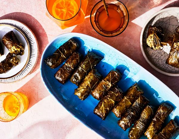 Vegetarian stuffed grape leaves (Zeytinyagli yaprak sarmasi)