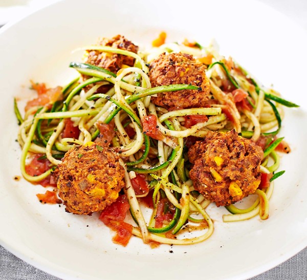 Veggie meatballs with tomato courgetti