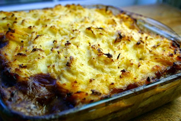 Veggie mince shepherds pie with cauliflower mash topping