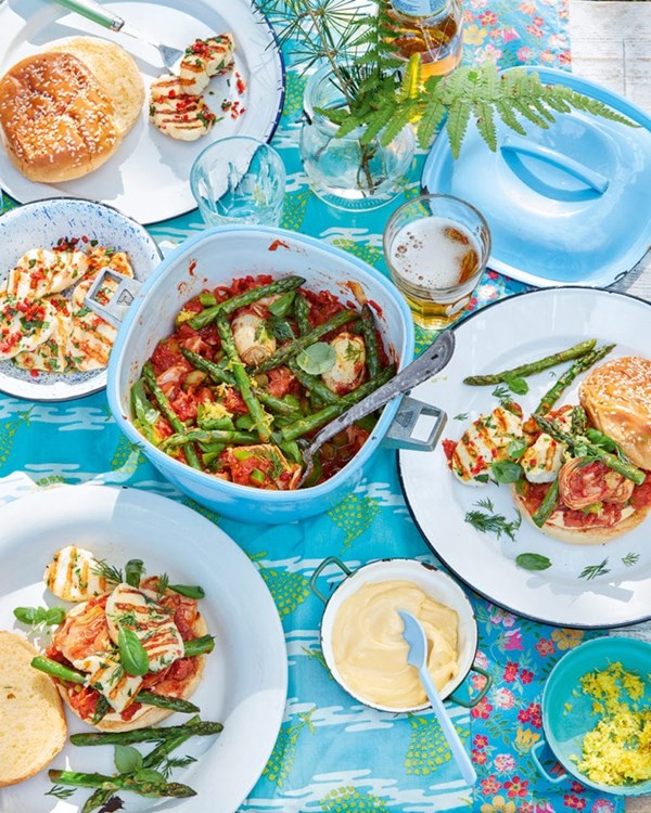 Veggie sloppy Joes with grilled halloumi
