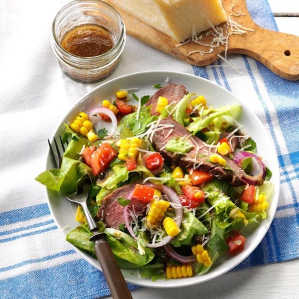 Veggie steak salad