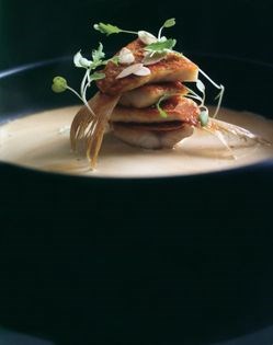 Velvety fish soup with red mullet and almonds