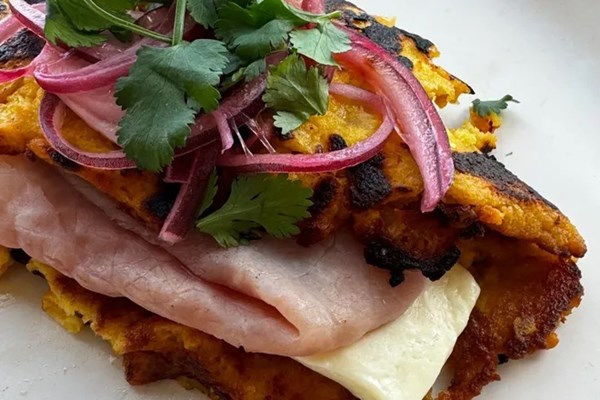 Venezuelan corn pancakes (Buttermilk cachapas)