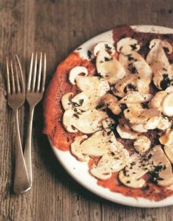 Venison carpaccio with raw ceps