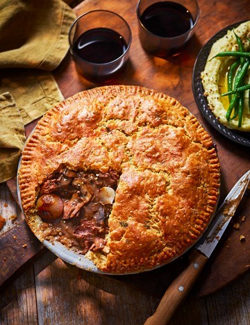 Venison, mushroom and red wine pie