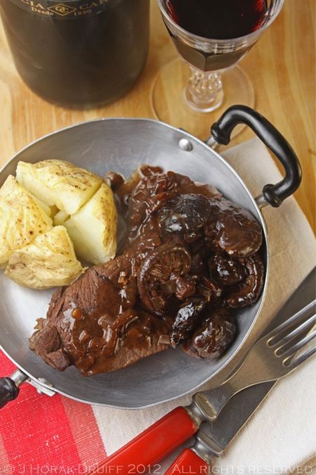 Venison steaks with a red wine, balsamic & shiitake mushroom sauce