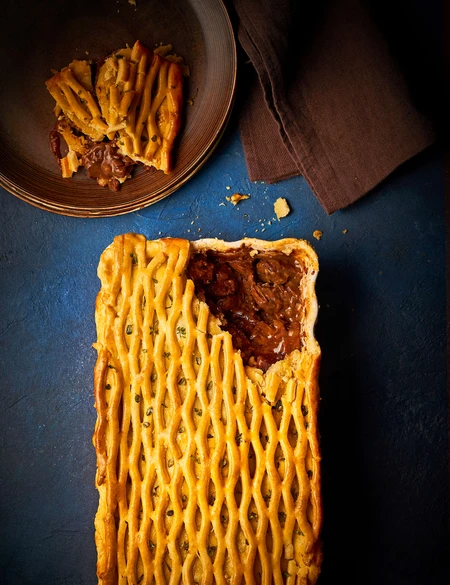 Venison, thyme and port pie