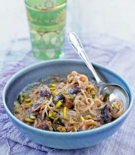 Vermicelli dessert with dates and pistachios