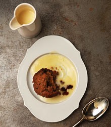 Very easy plum puddings with custard