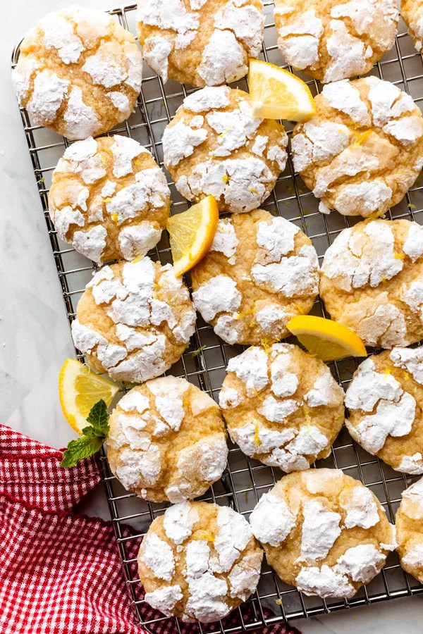 Very lemon crinkle cookies