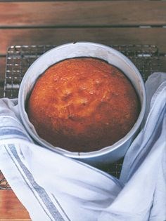 Very lemony crunch cake