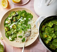 Vibrant spinach, coconut & paneer curry