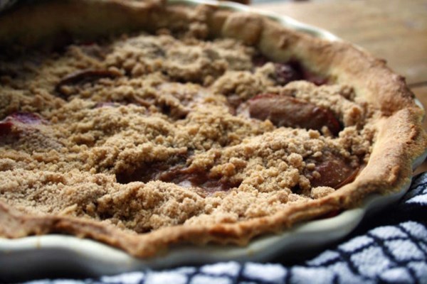 Victoria plum streusel tart