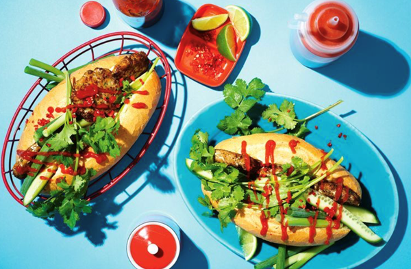 Vietnamese baguette with fish cakes and Sriracha (Banh mi cha ca)