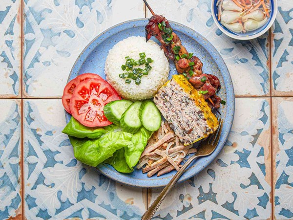 Vietnamese broken rice (Cơm tấm)