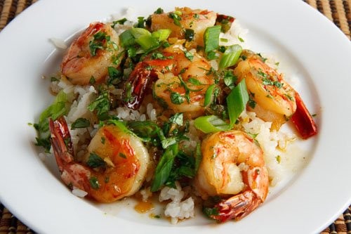 Vietnamese caramel shrimp (Tom rim)