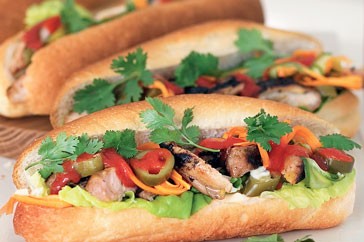 Vietnamese chicken rolls (Banh mi)