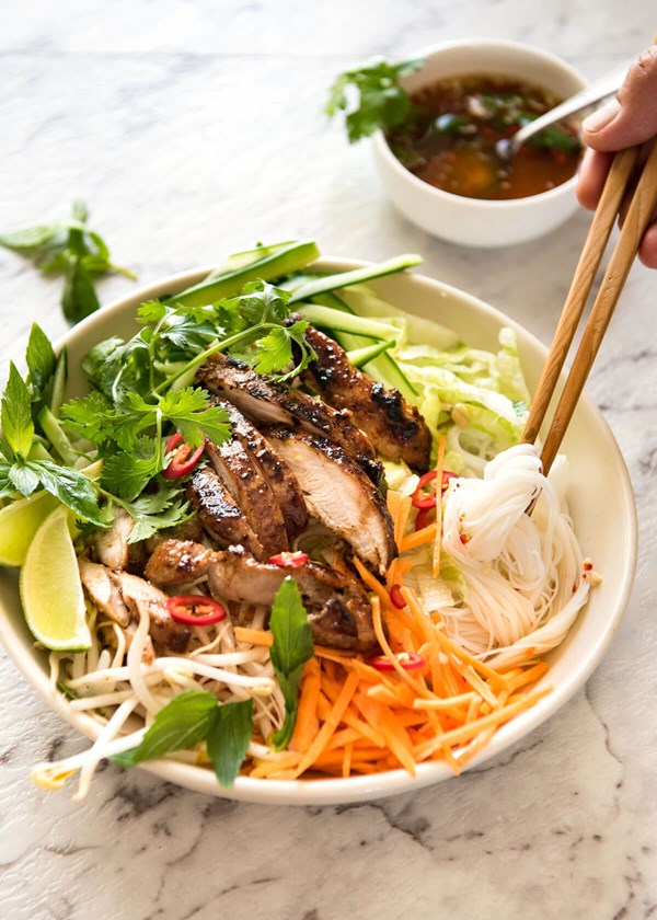 Vietnamese noodles with lemongrass chicken (Bun ga nuong)