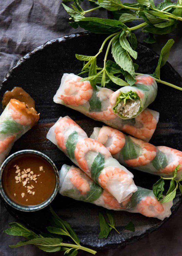 Vietnamese rice paper rolls