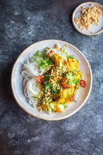 Vietnamese turmeric & dill fish with rice noodles
