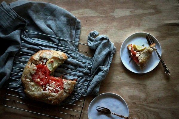 Vine tomato and summer squash galette with rosemary-pea pesto