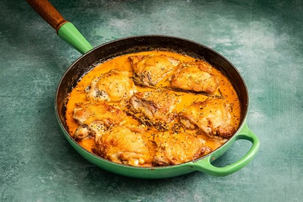 Vinegar chicken with wholegrain mustard mash (Poulet au vinaigre)