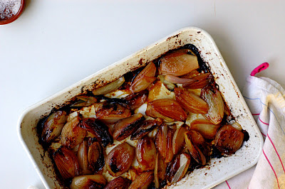 Vinegar-roasted shallots