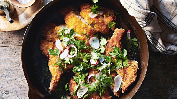 Vinegared pork-chop Milanese with radish salad
