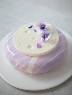 Violet blackcurrant mousse