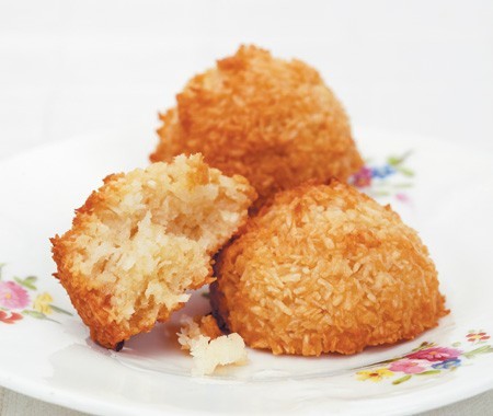 Violet's coconut macaroons