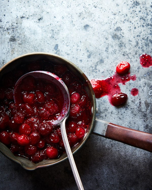Vodka and cranberry sauce 