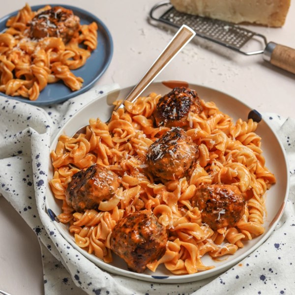 Vodka sauce + meatballs