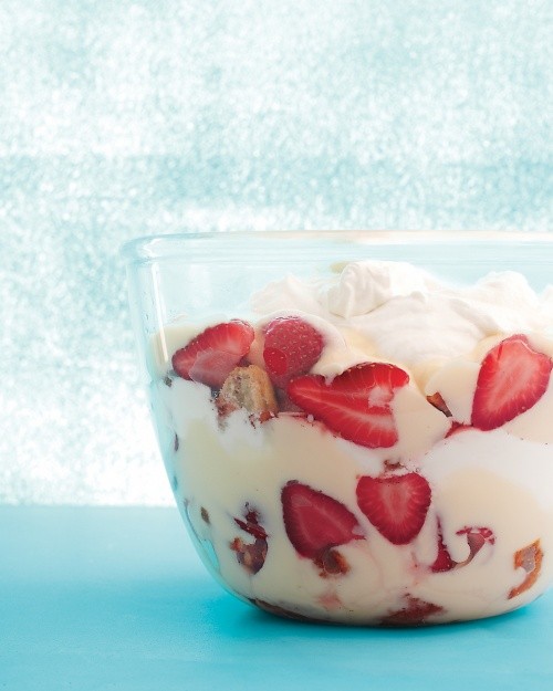 Waffle-and-strawberry trifle