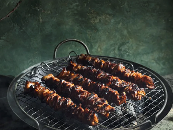 Wagyu-tongue skewers with smoked crème fraîche
