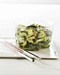 Wakame and cucumber salad