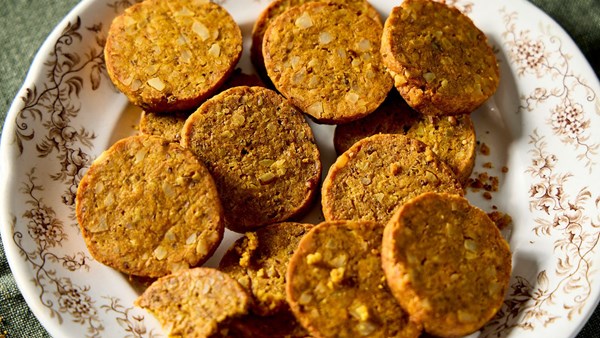 Walnut and Parmesan biscuits