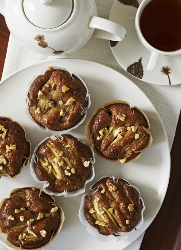 Walnut and pear tarts
