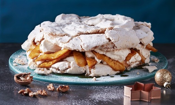 Walnut and pineapple meringue cake