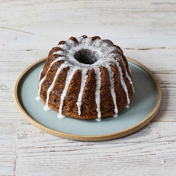 Walnut and poppy seed bundt