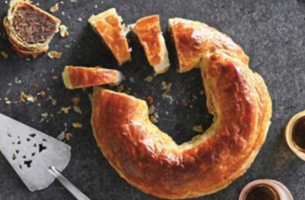Walnut and raisin spiral (Presnitz)