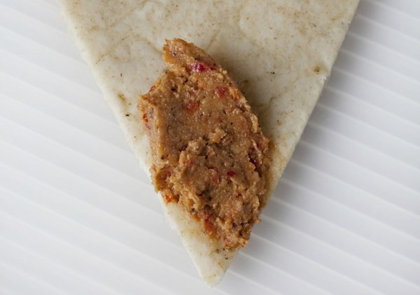 Walnut and red pepper spread