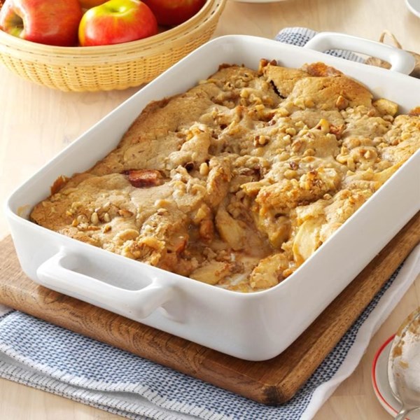 Walnut apple dessert