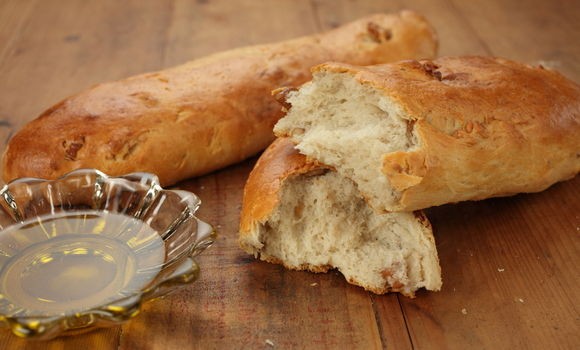 Walnut bread