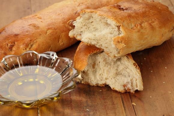 Walnut bread