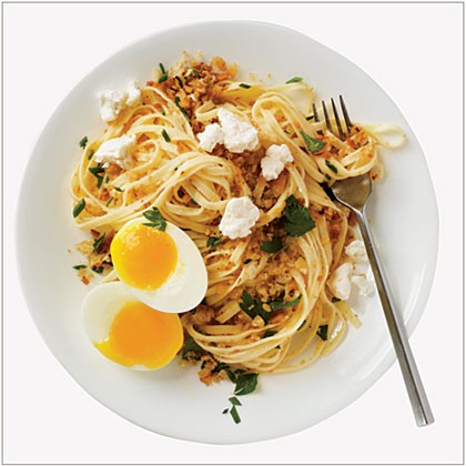 Walnut-breadcrumb pasta with a soft egg
