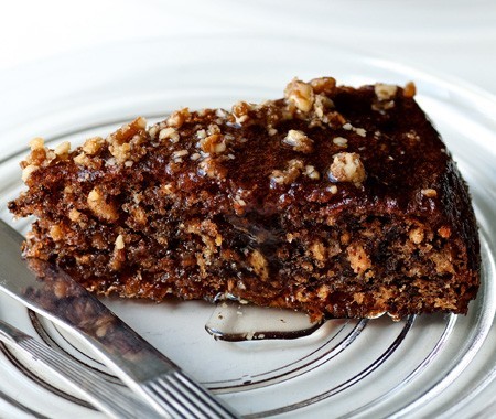 Walnut cake