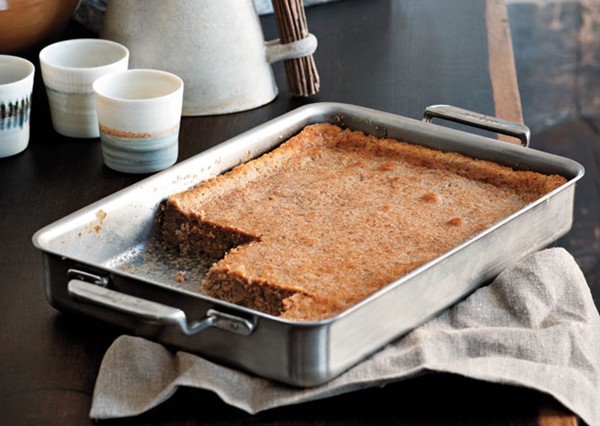 Walnut cake