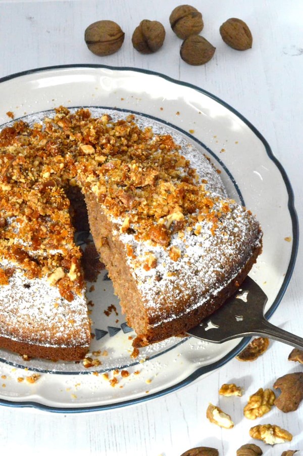 Walnut cake (Karydopita)