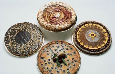 Walnut-caramel tart